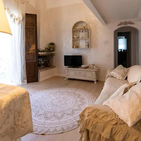 Villa Casa Indipendente Con Giardino A Marina Di Pisa