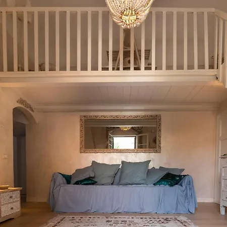 Villa Casa Indipendente Con Giardino A
